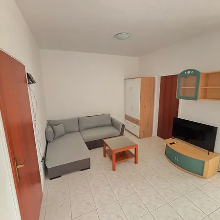 Apartament Bogdan 1 Povljana